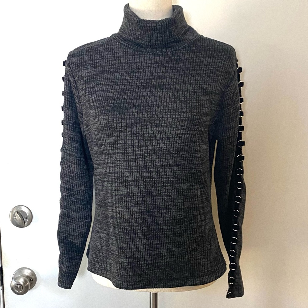 Venus Catalog Open Ring Sleeve Turtleneck